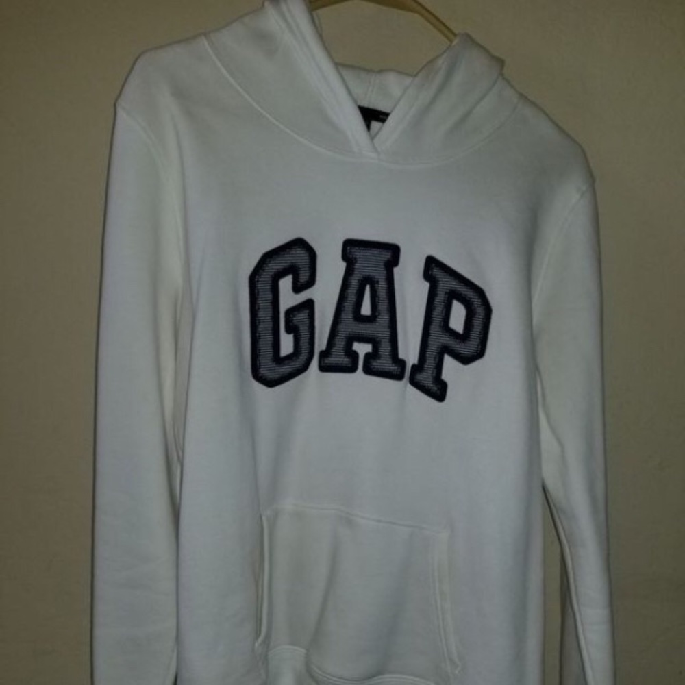 NWOT Gap white Hoodie / Sweater BRAND NEW